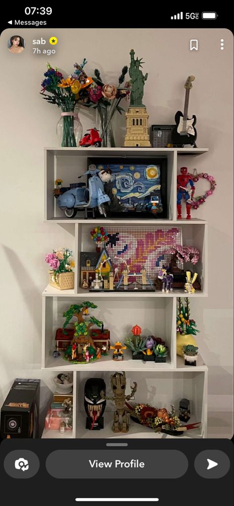 Lego Plants, Lego Decor, Lego Room Decor, Bookshelf Room, Lego Flowers, Lego Display, Lego Room, Cute Bedroom Decor, Room Redo