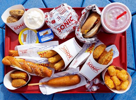 America's Largest Drive-In Restaurant Just Added an Epic New Cheeseburger to Its Menu Big Boy Pizza, Sonic Food, Sonic Fast Food, Sonic Restaurant, Sonic Menu, Freakshakes Recipe, Johnny Rockets, Sonic Drive In, Little Caesars