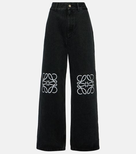 Anagram high-rise wide-leg jeans in black - Loewe | Mytheresa Pants Png, Leg Women, Loewe Anagram, Korean Outfit Street Styles, Outfit Street, High Rise Wide Leg Jeans, Jeans Logo, Roger Vivier, Dolce & Gabbana