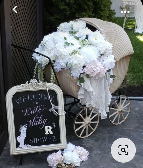 Baby Pram Decoration Ideas, Vintage Baby Carriage With Flowers, Vintage Baby Shower Decorations, Vintage Baby Shower Theme, Pram For Baby, Victorian Baby Shower, Vintage Baby Shower Ideas, Baby Shower Chair, Shower Vintage