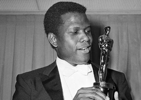 1964: The World 50 Years Ago - In Focus - The Atlantic Sydney Poitier, Best Actor Oscar, Sidney Poitier, Richard Johnson, Oscar Award, Silver City, Academy Award Winners, Black Actors, Hollywood Icons