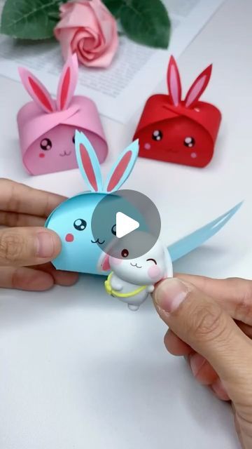 Gift Packing Ideas For Kids, Paper Candy Crafts, Craft Videos For Kids, Crafts For Kids Videos, Bunny Crafts For Kids, Bunny Gift Ideas, Bunny Activities, Paper Bunny, Bunny Craft