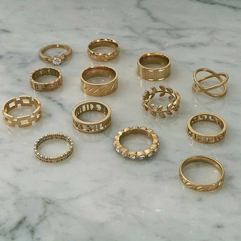 Hand Jewelry Rings, Jewelry Accessories Ideas, Classy Jewelry, Fancy Jewellery, Jewelry Essentials, Jewelry Lookbook, Fancy Jewelry, Hand Jewelry, Girly Jewelry