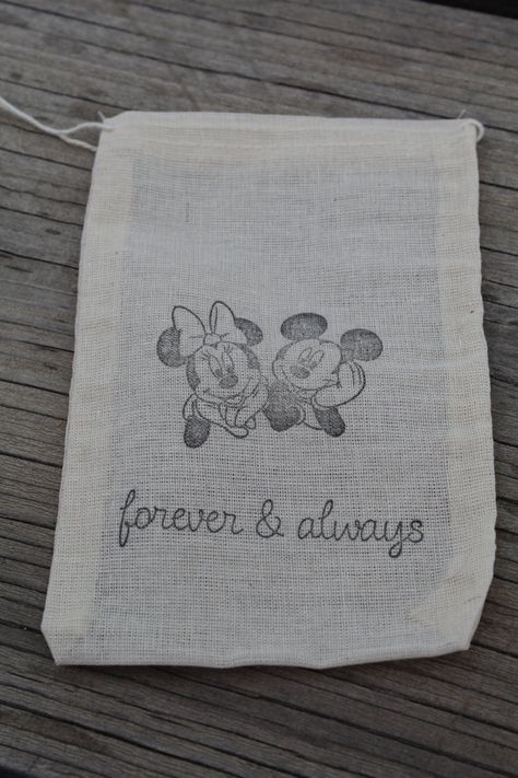 Bag for confetti Ceremony Exit, Hen Night Ideas, Disney Inspired Wedding, Disney Weddings, Pillow Boxes, Gift Jar, Disney Fairy Tale Weddings, Forever And Always, Muslin Bags