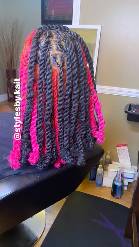 Pink Peekaboo Invisible Locs, Invisible Locs With Pink, Pink Peekaboo Passion Twist, Long Invisible Locs With Color, Pink And Black Invisible Locs, Black And Pink Passion Twists, Passion Twist Pink And Black, Pink And Black Faux Locs, Feed In Braids Hairstyles