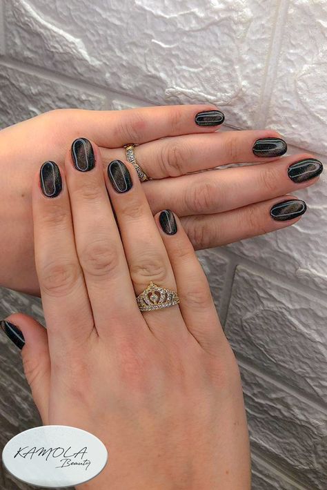 Beige Cat Eye Gel Polish on natural nails Black Tiger Eye Nails, Cat Eye Nails Black, Black Cat Eye Nails, Nail Art Cat Eye, Gel Polish On Natural Nails, Polish On Natural Nails, Beige Cat, French Manicure Designs, Eye Nail Art