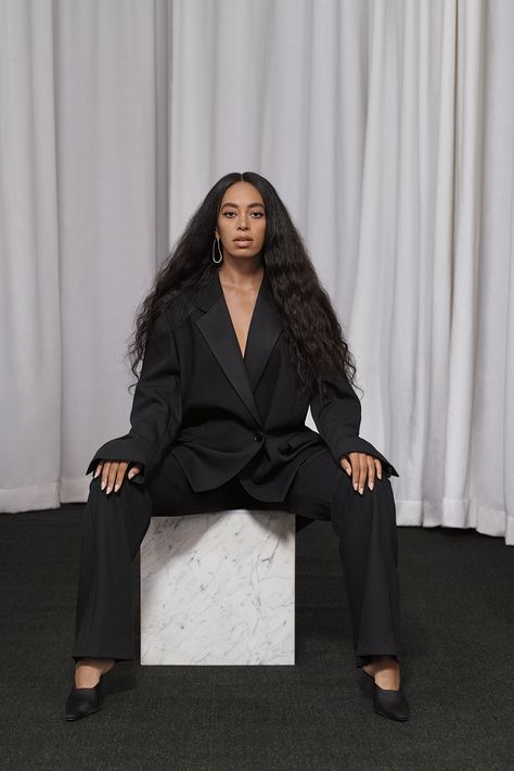 On the eve of her next album, the singer has hybridized her many talents — music, dance, activism, aesthetics — to inspire a new model for the modern pop artist. nytimes.com Solange Style, Solange Knowles Style, White Photoshoot, Dark Suit, Chrysler Cars, Celebrity Photography, Black Queens, Solange Knowles, Photoshoot Inspo