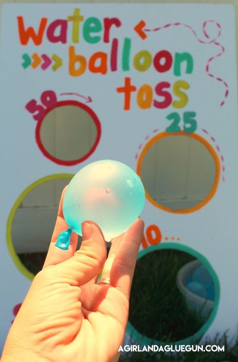 Summer Water Games, Ballon Toss Games, Games With Balloons For Kids, Waterballon Games Party Ideas, Sponge Toss Water Game, Water Baloon Games, Balloon Games For Kids, Water Balloon Games, Summer Block Party