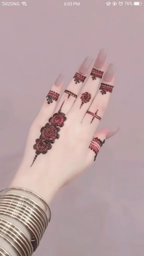 Finger Mehndi Style, Mehandi Designs For Hands, Mehandi Design For Hand, Finger Mehendi Designs, Tattoo Designs Hand, Mehndi Designs Simple, Simple Mehendi Designs, Mehndi Designs Fingers, Tato Henna