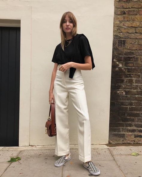 Checkered Vans Outfit, Slip On Outfit, Fashionable Work Outfits, Lizzy Hadfield, Vans Outfit, Vans Checkerboard, Sweater Outfit, Casual Work Outfit, Vans Slip On