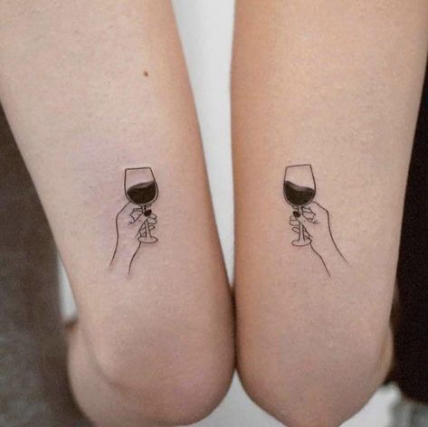 Small Best Friend Tattoos, Wine Glass Tattoo, Us Tattoo, Pair Tattoos, Wine Tattoo, Small Tattoo Ideas For Women, Matching Friend Tattoos, Petit Tattoo, Bestie Tattoo