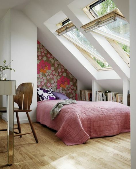 Wonderful Wallpaper in Small Spaces | Apartment Therapy Design Ložnic, Interior Boho, Small Attic, Small Bedrooms, Attic Bedrooms, Attic Remodel, Loft Room, Attic Bedroom, Attic Rooms