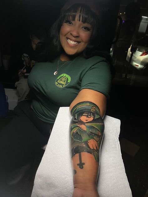 join my onlyfans for business advice on Twitter: "She thought she couldn’t get color. I’m glad she satisfied. SHE LOVED HER TATTOO… " Atl Tattoo, Green Tattoo Ink, Hand Tattoo Cover Up, Dark Skin Tattoo, Skin Color Tattoos, Tattoo Party, Green Tattoos, Her Tattoo, Pin Up Girl Tattoo