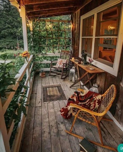 Cabin Porches, Alaska Cabin, Country Porches, Cabin Porch, Cabin Aesthetic, Floating Deck, Rustic Porch, Country Porch, Soul Connection