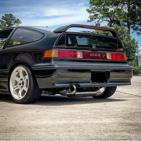 Vintage Honda Car, Crx Honda, 90s Cars, Miracle Workers, Black Honda, Japanese Sports Cars, Honda Crx, Honda Civic Hatchback, Civic Hatchback