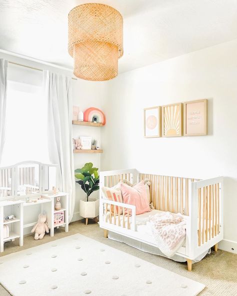 Lolly Crib, Crib Converted To Toddler Bed, Babyletto Lolly Crib Nursery, Convertible Crib Toddler Bed, Toddler Room Ideas Girl, Nursery To Toddler Room, Babyletto Crib, Toddler Crib, Toddler Bedroom Girl