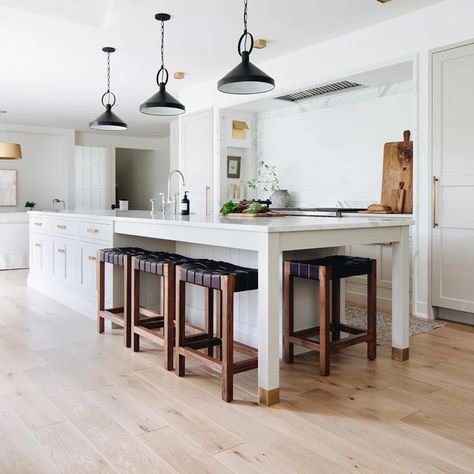 Double sink kitchen