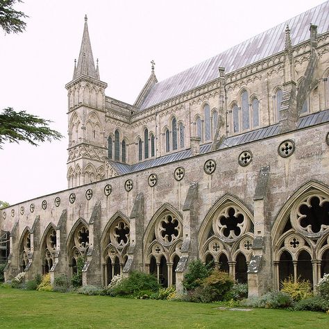 Salisbury Cathedral | Flickr - Photo Sharing! Salisbury England, Salisbury Cathedral, Gothic Cathedrals, Cathedral Architecture, Gothic Church, Sacred Architecture, Scenic Photography, Old Churches, The Cloisters