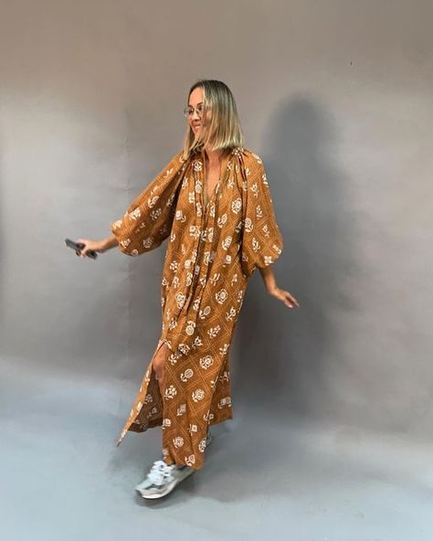 innika choo on Instagram: "da da dadada 🎙 start spreading the news Some new pieces online. And a lovely VOSN20 code for vogue shopping night (but only until midnight tomorrow) this one is all time xx" Innika Choo Dress, Innika Choo, All Time, All About Time, Kimono Top, Coding, Vogue, Women's Top, On Instagram