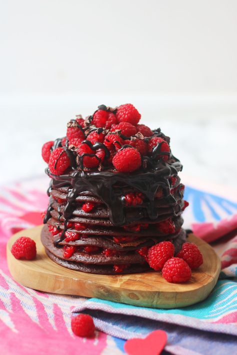 Raspberry Pancakes Recipe, Griddle Pancakes, Scottish Food Recipes, Instant Pot Eggs, Brunch Vegetarian, Egg Tacos, Raspberry Pancakes, Milk Chocolate Recipes, Burns Supper