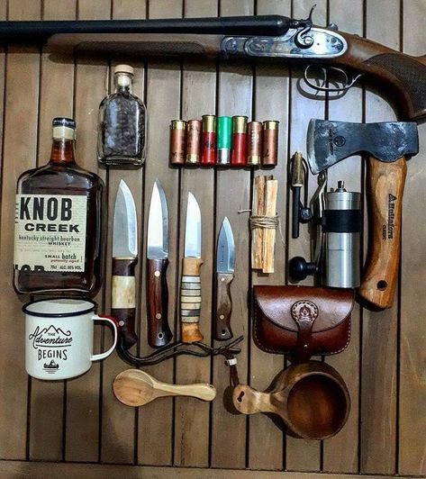 Bushcraft Kitchen, Bushcraft Kit, How To Defend Yourself, Outdoor Survival Gear, Bushcraft Skills, Outdoor Kit, Bushcraft Gear, Tactical Gear Loadout, Apocalypse Survival