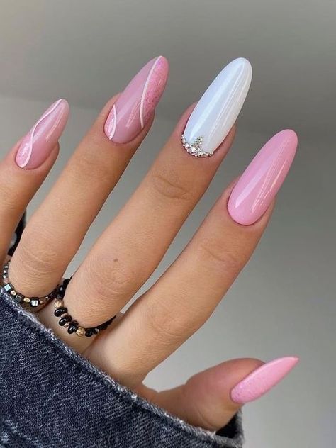 Pink And White Nail Designs, Pink And White Nails, Pink White Nails, Think Different, Pink Manicure, Gel Nails Diy, White Acrylic Nails, Pink Nail Art, Nail Art Designs Videos