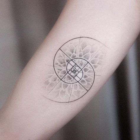 40 Amazing Fibonacci Tattoo Designs | TattooAdore Mandala Arm Tattoo, Golden Ratio Tattoo, Acab Tattoo, Fibonacci Tattoo, Spiral Tattoos, Sacred Geometry Tattoo, Muster Tattoos, Geometry Tattoo, Geometric Tattoos