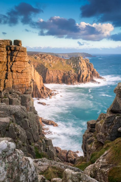 Lands End Cliffs by Chris Combe via Flickr Lands End Cornwall, Cornwall England, English Countryside, British Isles, Ocean View, Lands End, Beautiful Beaches, Beautiful World, Beautiful Landscapes