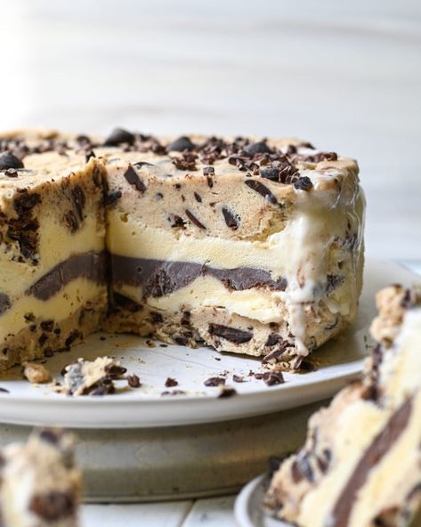 Cookie Dough Ice Cream Cake, Edible Chocolate Chip Cookie Dough, Bean Ice Cream, Dairy Free Cookies, Ice Cream Cake Recipe, Cookie Dough Ice Cream, Frozen Cookie Dough, Ice Cream Cakes, Cookie Dough Recipes