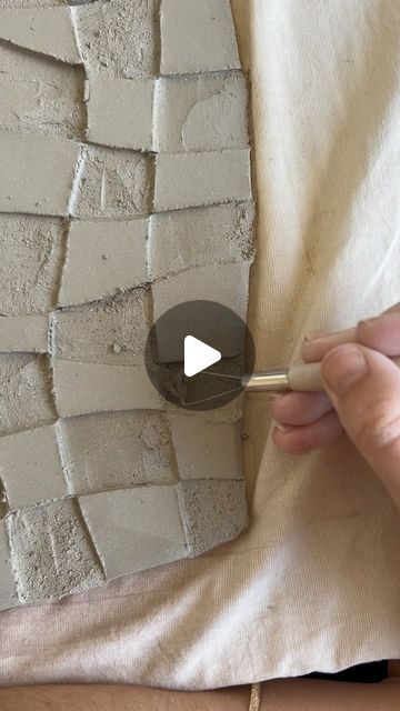 Clay Carving Ideas, Air Dry Clay Sculpture Ideas For Beginners, Carved Pottery Ideas, Pottery Carving Ideas, Clay Weaving, Ceramic Mural, Abstract Ceramics, Ceramic Videos, Ceramic Wall Sculpture