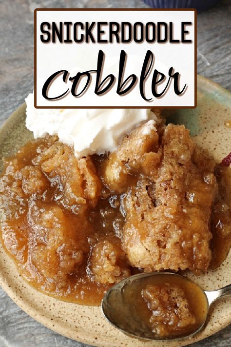 Snickerdoodle Cobbler Snickerdoodle Cobbler, Coconut Dessert, Brownie Desserts, Oreo Dessert, Cobbler Recipes, Dessert Appetizers, Yummy Sweets, Snickerdoodles, Eat Dessert