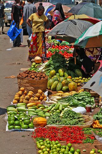 Market in Mombassa Mombasa Kenya, African Life, Kenya Travel, Kenya Safari, African Market, Market Day, Nairobi Kenya, African People, Mombasa