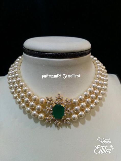 Layered Pearls, Pearls Choker, Choker Necklace Designs, Pearl Jewelry Design, Pearl Necklace Designs, Wedding Jewellery Collection, Gold Bride Jewelry, Pearl Jewelry Necklace, Gold Fashion Necklace