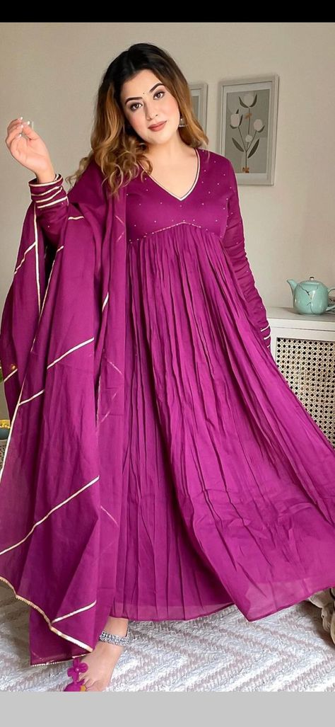 Alia Cut Kurti Designs Latest, Cotton Gown Designs Latest, Violet Kurti, Ankarli Dresses, Violet Anarkali, Gathered Anarkali, Embroidery Anarkali, Saree Reuse, Golden Lehenga