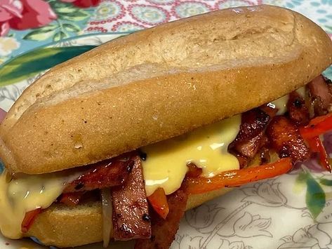 Manly Sandwiches, Hillbilly Philly, Hot Subs Sandwiches Ideas, Bistro Sandwiches, Hot Sandwich Ideas, Bologna Sandwich Recipes, Fried Bologna Sandwich, Philly Sandwich, Bologna Recipes