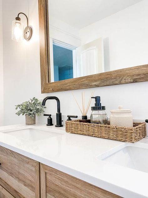 Oak Double Vanity, Wood Mirror Bathroom, Black Faucet Bathroom, Bathroom Sink Decor, Bathroom Vanity Decor, Sink Decor, Natural Bathroom, Restroom Decor, Modern Farmhouse Bathroom