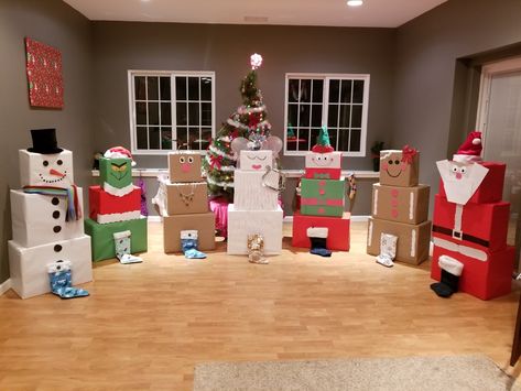 2018 Fun way to wrap kids gifts with this Christmas wrapping idea..Saw Christmas presents wrapped in the shapes of snowmen but with 7 children, I wanted to wrap them all in different "Christmassy" themes. So I came up with these different characters. Grinch, snowman, angel, elf, santa, gingerbread, reindeer. Christmas Present Snowman Idea, Snowman Xmas Presents, Snowman Wrapping Presents, Snowmen Wrapping Ideas, Christmas Gift Snowman, Snowman Christmas Wrapping Ideas, Snowmen Christmas Presents, Wrapping Santa Gifts Kids, Ways To Wrap Presents Creative