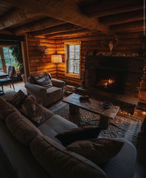 Small Cabin Decorating Ideas, Cabin Vibes, Diy Cabin, Cabin Aesthetic, Cabin Living Room, Dream Cabin, Cozy Cabins, Cabin Home, Cabin Cottage