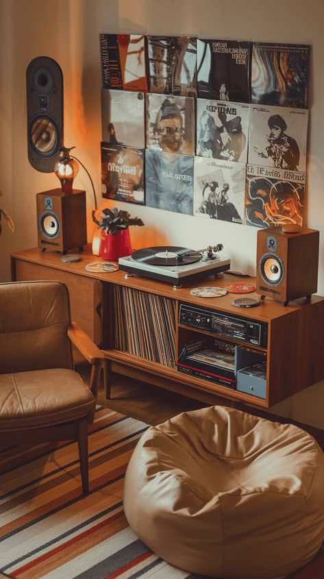 Vinyl Record Listening Room, Century Home Living Room, Retro Home Inspiration, Retro Aesthetic Home Decor, Retro Reading Nook, Living Room Vinyl Records, Music Listening Room Ideas, Vinyl Living Room Decor, Black White Orange Living Room