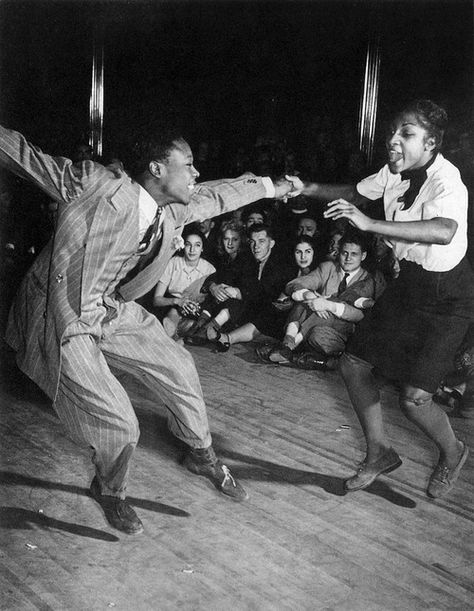 It Don’t Mean a Thing (If It Ain’t Got That Swing | 1939    Meet Me At The Savoy! Photo Series (1 of 4)    The Savoy Ballroon was located in Harlem New York and open from 1926 to 1958. It was one of the most famous dance halls of the swing era and home to legendary dancers like Frankie Manning, Norma Miller, Leon James and Al Minns. The Savoy was an integrated ballroom unlike many of it’s contemporary ballrooms like the Cotton Club. Harlem New York, Zoot Suit, Jitterbug, Lindy Hop, Swing Dancing, Cotton Club, Shall We Dance, Swing Dance, People Dancing