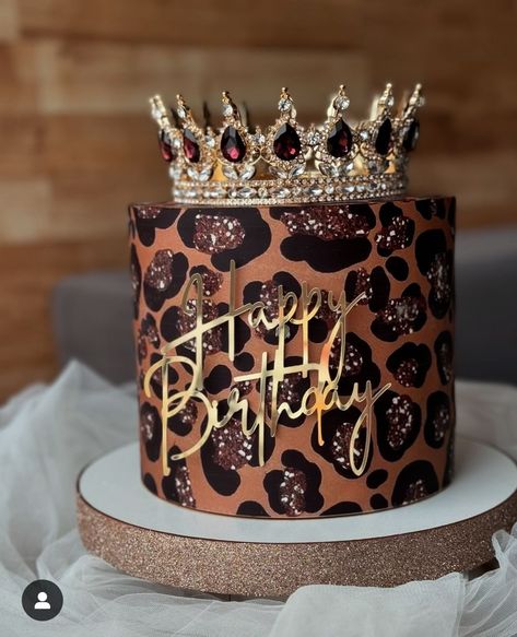 Black Gold And Leopard Party, Leopard Cake Design, Cheetah Print Party Theme, Born To Be Wild Cake, Leopard Print Party Theme, Leopard Cake Birthday, Leopard Print Birthday Party Ideas, Cheetah Birthday Party Ideas, Leopard Print Cakes Ideas