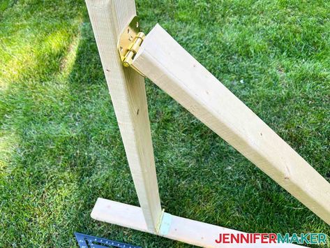 How To Build A Wooden Photo Backdrop, Build Backdrop Stand, Stand For Backdrop Diy, Diy Collapsible Wood Backdrop, Photo Backdrop Stand Diy, Diy Wood Backdrop Stand Arch, Free Standing Door Prop Diy, Foam Backdrop Stand, How To Make Foam Board Stand Up