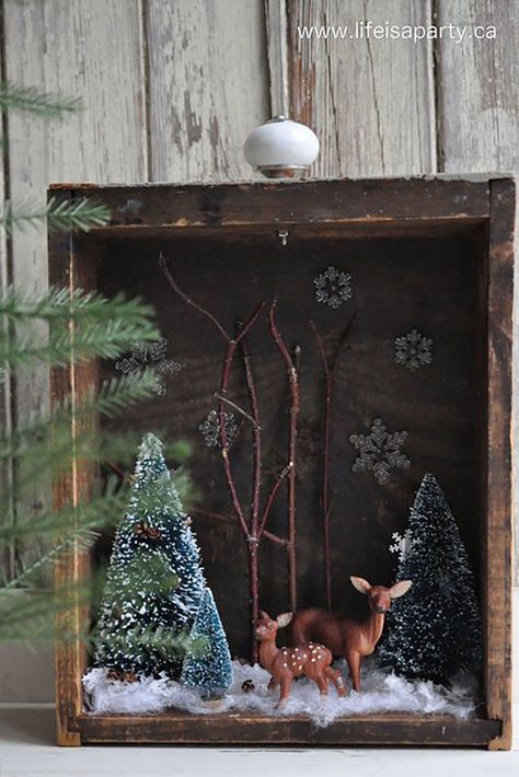 Jul Diy, Christmas Diorama, Christmas Shadow Boxes, Soyut Sanat Tabloları, Christmas Hearts, Woodland Christmas, A Deer, Christmas Decorations Rustic, Noel Christmas