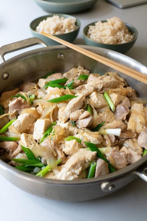 Chicken Hekka Recipe, Chicken Hekka, Ono Kine Recipes, Hawaii Recipes, Tofu Chicken, Hawaiian Foods, Local Recipes, Hawaiian Dishes, Hawaiian Recipes