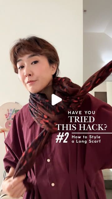 Sara SJ Kim | 📽 Sewing Therapy on Instagram: "#2 | How to Style a Long Scarf  Say goodbye to wrapping scarves endlessly around your neck! How about styling a long scarf in a neat way? I found that it not only looks more polished but also makes wearing outerwear much more comfortable.  If you already know this hack, I’d love to hear your thoughts! If not, give it a try and let me know how it went. And if you have other fun ideas for styling long scarves, share them with me—I’m all ears!  I’ll be adding this series to my story highlights so you can revisit it anytime you like. Feel free to save it, or share it with your besties!  I’m wearing my #sewingtherapyfauxcollar 🤍  #sewingtherapy #saramadeincanada #sewingtherapypattern #beginnerpattern #beginnersewing #styletips #haveyoutriedthis" Large Scarf Tying, Long Scarf Tying, Sewing Scarves, Ways To Tie Scarves, Button Scarf, Diy Fashion Scarf, Scarf Knots, Silk Scarf Style, Large Silk Scarf