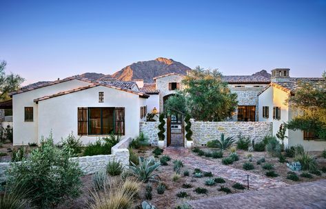 Mediterranean Villa | Calvis Wyant Luxury Homes Scottsdale AZ Desert Home Exterior, Stone Villa, Villa Luxury, Spanish Mediterranean, Mediterranean Villa, Mediterranean Architecture, Camelback Mountain, Mediterranean Style Homes, Desert Homes