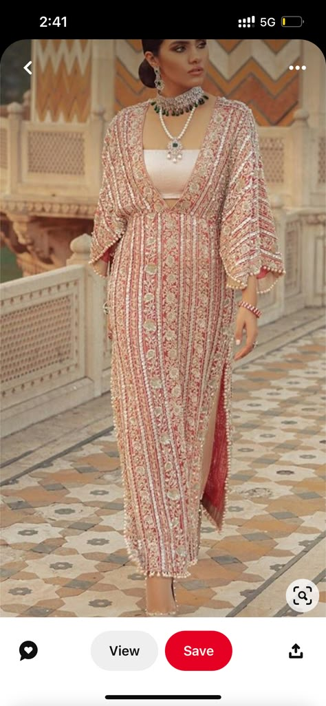 Saira Shakira, Kaftan Designs, Pakistani Fashion Party Wear, Salwar Kamiz, Bridal Dress Fashion, Western Dress, Designer Party Wear Dresses, Stylish Party Dresses, Designer Dresses Casual