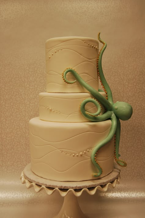 Creeping Octopus Wedding Cake   #weddingcake #octopus #whimsicalwedding Octopus Cake Topper, Octopus Wedding Cake, Octopus Cake Ideas, Kraken Cake, Octopus Wedding, Octopus Party, Octopus Cake, Beach Themed Cakes, Ocean Cakes