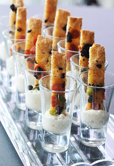 Shot Glass Appetizers: All-In-One Finger Foods For Your Next Party Recipe Roundup | The Kitchn Shot Glass Appetizers, White Pizza Dip, First Finger Foods, Pizza Dip, Wedding Autumn, Wedding Appetizers, Fingerfood Party, Fresh Fruit Recipes, White Pizza