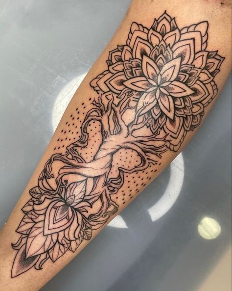 Hip Thigh Tattoos Mandalas, Large Thigh Cover Up Tattoo, Girly Calf Tattoo, Healing Mandala Tattoo, Mandala Nature Tattoo, Lower Shin Tattoo For Women, Back Of Calf Tattoos For Women, Shin Tattoos For Women, Mandala Tattoo Leg